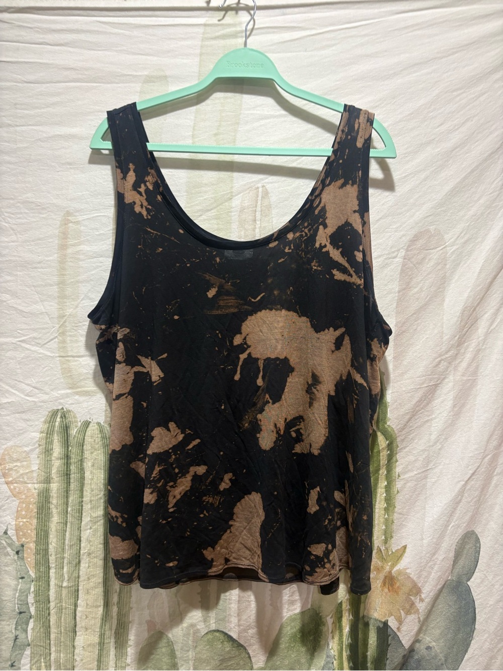 Old Navy Brown and Black Reverse-Dye Scoop Tank 🌵 XXL